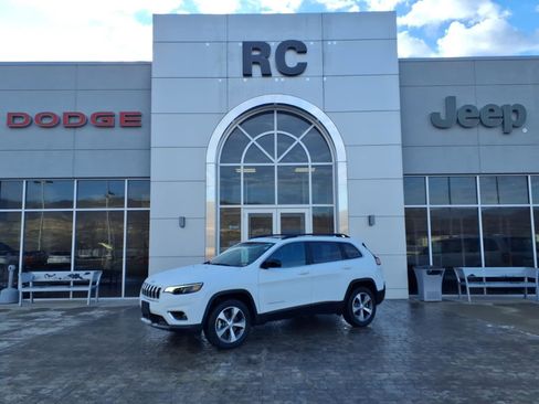 Used 2022 Jeep Cherokee Limited image 1