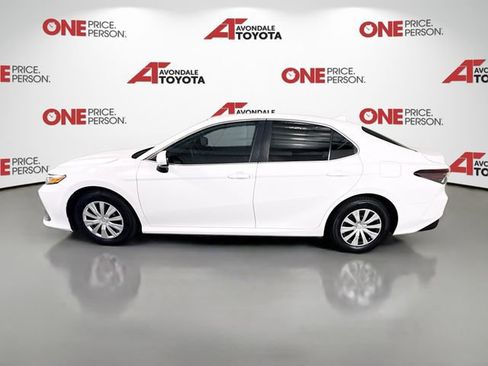 Certified 2022 Toyota Camry LE FWD image 5
