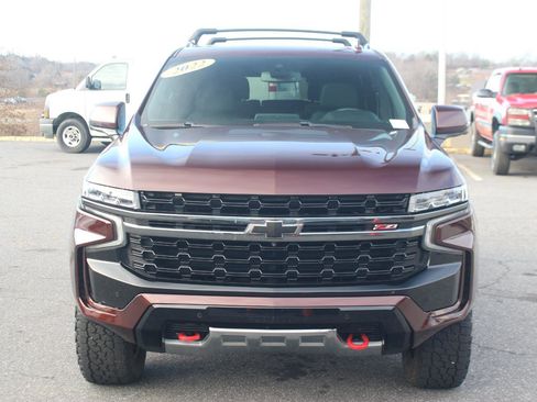 Used 2022 Chevrolet Tahoe Z71 w/ Luxury Package image 2
