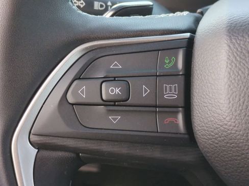 New 2025 Jeep Grand Cherokee L Laredo w/ Luxury Tech Group I RWD image 24