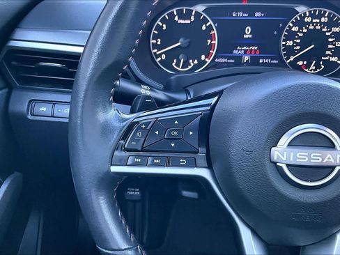 Used 2024 Nissan Altima 2.5 SR FWD image 24