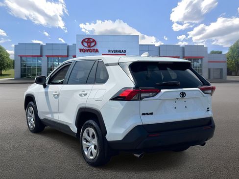 Certified 2023 Toyota RAV4 LE AWD/4WD image 6