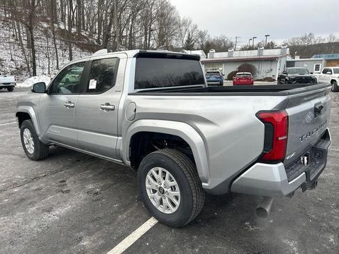 New 2026 Toyota Tacoma SR5 image 3