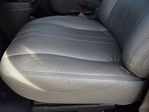 Used 2023 GMC Savana 3500 w/ Power Convenience Package image 18