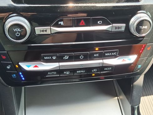 Used 2023 Ford Explorer ST w/ Equipment Group 401A AWD/4WD image 18