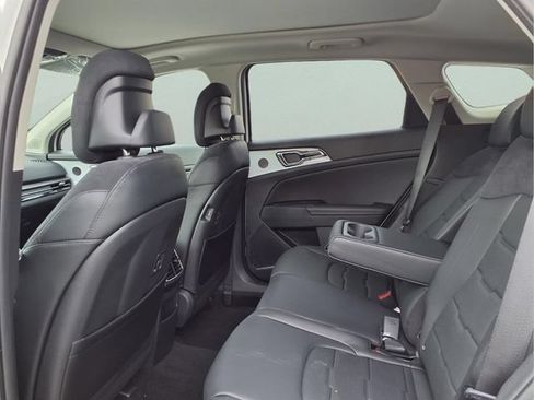New 2026 Kia Sportage SX AWD/4WD image 18