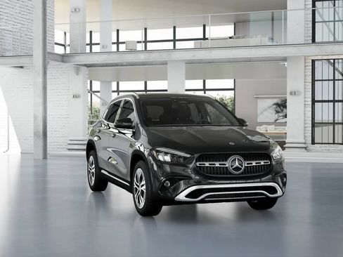 Used 2026 Mercedes-Benz GLA 250 4MATIC image 2