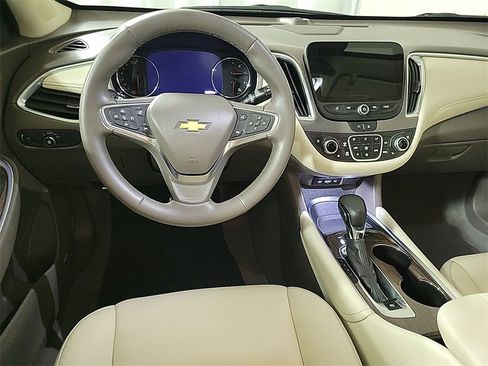 Used 2024 Chevrolet Malibu LT image 13