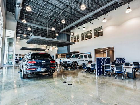 Used 2024 Genesis Electrified GV70 Advanced image 43