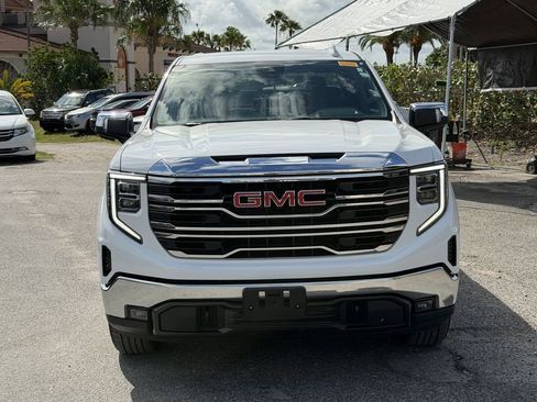 Certified 2025 GMC Sierra 1500 SLT AWD/4WD image 3