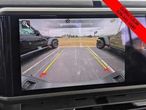 New 2026 Jeep Gladiator Sport AWD/4WD image 16