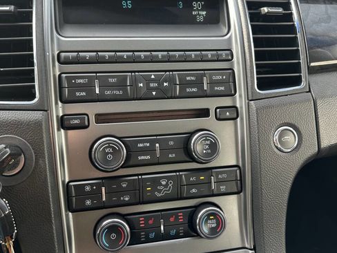 Used 2012 Ford Taurus Limited image 17