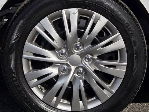 Used 2022 Toyota Corolla LE image 24