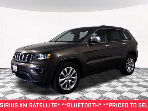 Used 2017 Jeep Grand Cherokee Limited AWD/4WD image 10