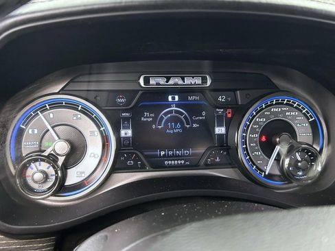 Used 2021 RAM 2500 Limited image 15