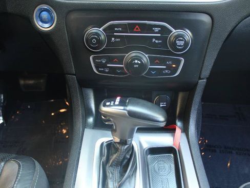 Used 2021 Dodge Charger SXT w/ Leather Interior Group RWD image 16