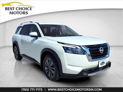 Used 2024 Nissan Pathfinder SV