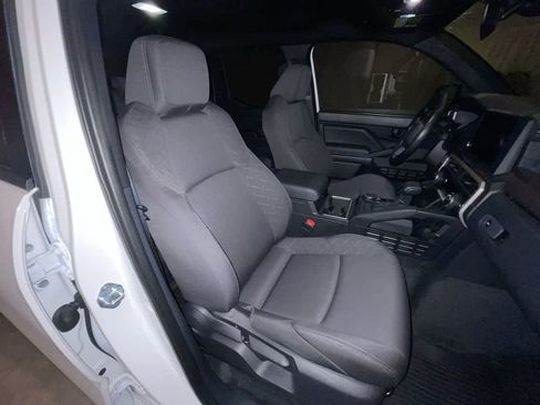 Certified 2025 Toyota Tacoma SR5 image 24