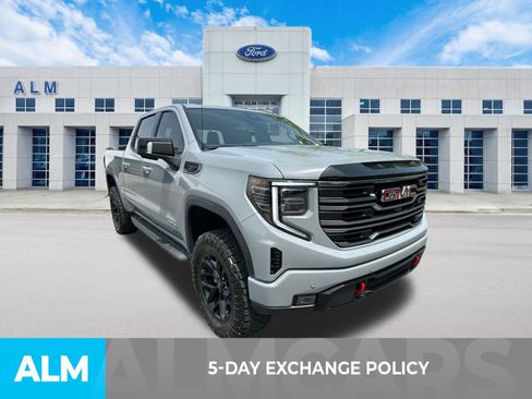 Used 2025 GMC Sierra 1500 AT4 w/ AT4 Premium Package image 3