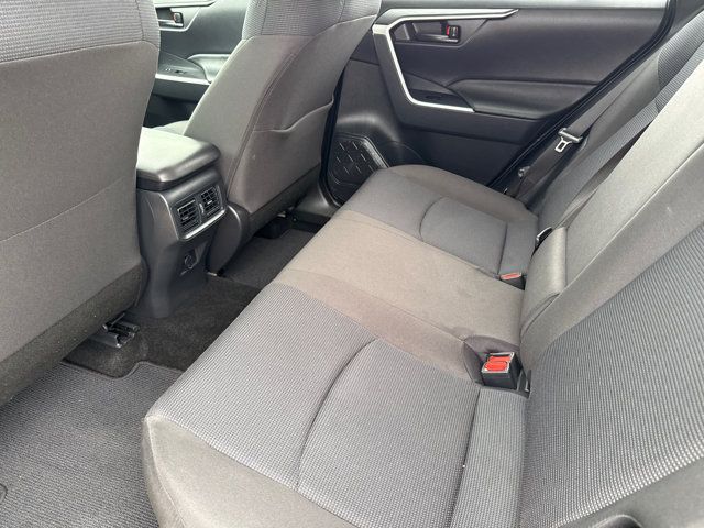 Used 2025 Toyota RAV4 LE AWD/4WD image 17