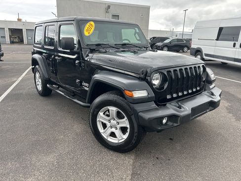 Used 2018 Jeep Wrangler Unlimited Sport S AWD/4WD image 1