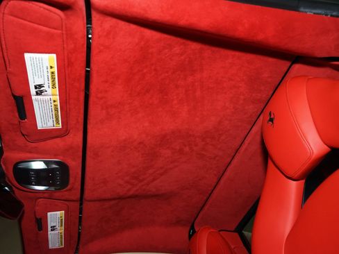 Used 2021 Ferrari F8 Tributo RWD image 20
