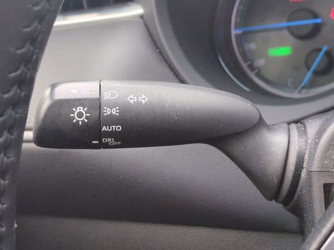 Used 2021 Toyota Venza XLE w/ Softex Package AWD/4WD image 25