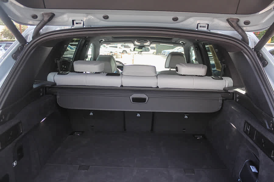 Used 2026 BMW X5 xDrive50e w/ M Sport Package AWD/4WD image 33