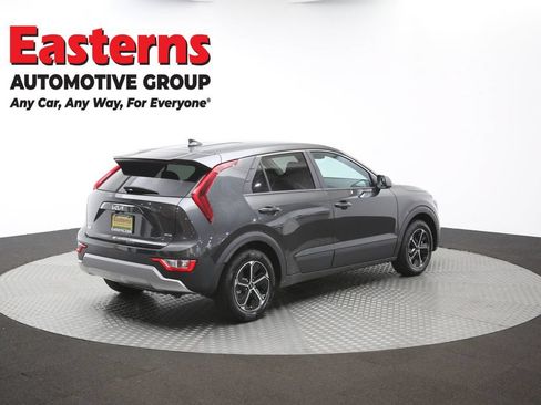 Used 2025 Kia Niro LX FWD image 38