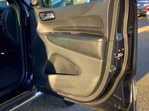 Used 2024 Dodge Durango SXT w/ 3rd Row Seating Group image 41