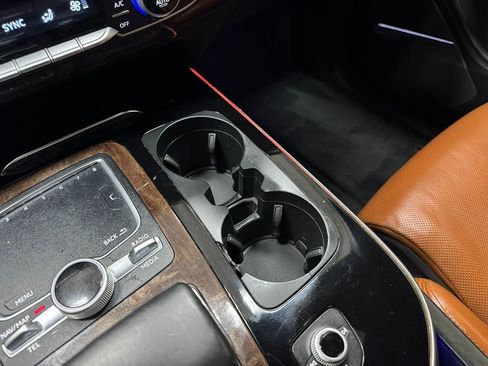 Used 2019 Audi Q7 3.0T Prestige image 34