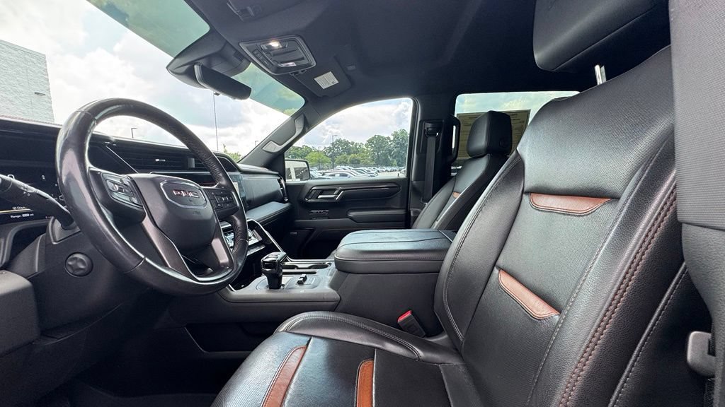 Used 2023 GMC Sierra 1500 AT4 w/ Technology Package AWD/4WD image 17