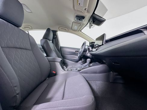 Used 2026 Toyota Corolla LE FWD image 29