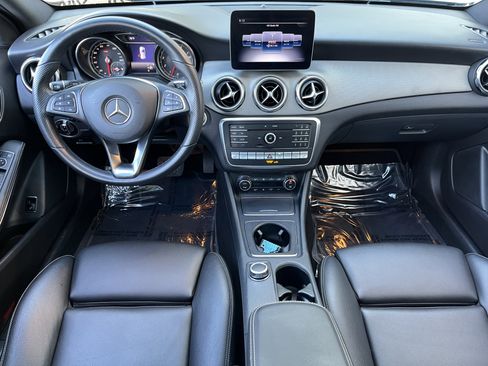 Used 2019 Mercedes-Benz GLA 250 4MATIC image 19