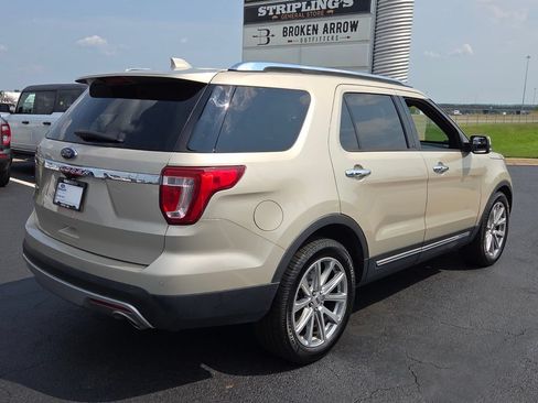 Used 2017 Ford Explorer Limited FWD image 16