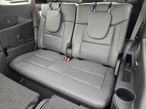 New 2026 Ford Explorer Active w/ Active Comfort Package image 22