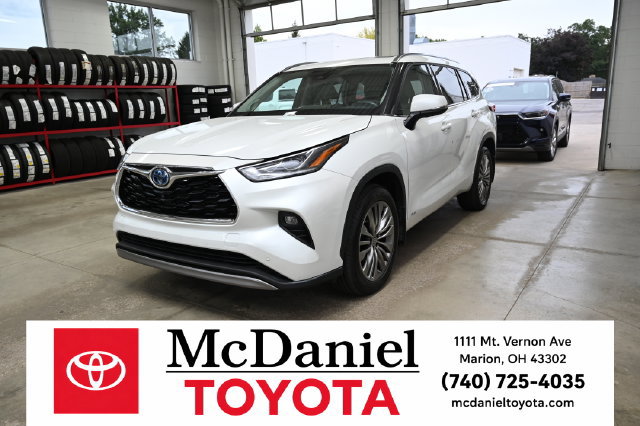 Used 2022 Toyota Highlander Platinum AWD/4WD image 1