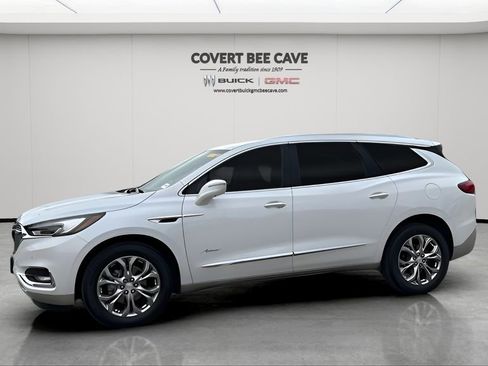 Used 2019 Buick Enclave Avenir w/ Avenir Technology Package image 4