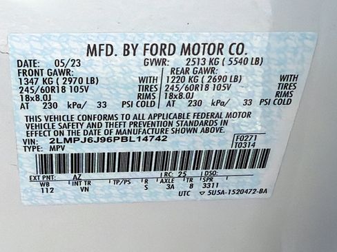 Used 2023 Lincoln Nautilus FWD w/ Premium Package image 32
