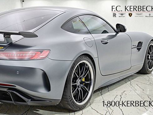 Used 2018 Mercedes-Benz AMG GT R image 10