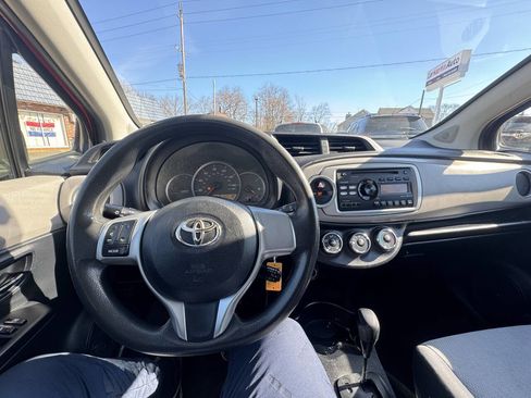Used 2014 Toyota Yaris LE image 5