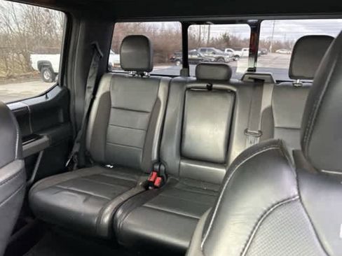 Used 2019 Ford F150 Raptor w/ Equipment Group 802A Luxury image 4