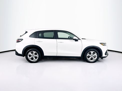 Used 2025 Honda HR-V LX image 10