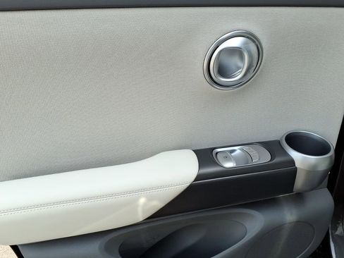 New 2026 Genesis GV60 RWD image 9