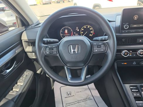Used 2023 Honda CR-V LX image 10