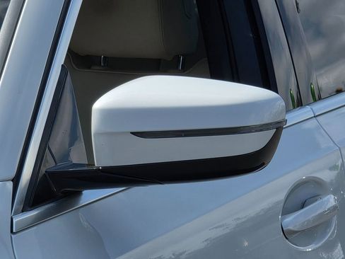 Used 2021 BMW 330i Sedan w/ Driving Assistance Package image 8