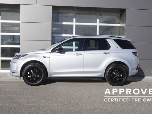 Used 2025 Land Rover Discovery Sport S image 8