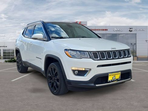 Used 2018 Jeep Compass Limited w/ Navigation Group AWD/4WD image 7