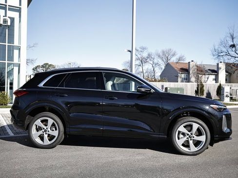New 2025 Audi Q5 2.0T Premium Plus image 4