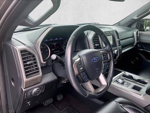 Used 2020 Ford Expedition XLT RWD image 14